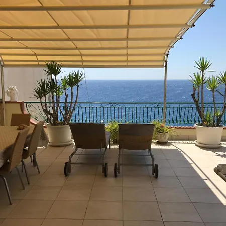 Apartamento Attico Delle Pomelie *