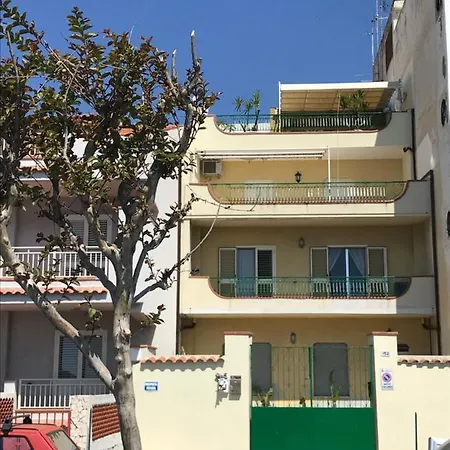 Attico Delle Pomelie Santa Teresa Di Riva